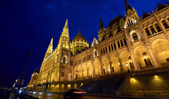 View Budapest Travel Guide